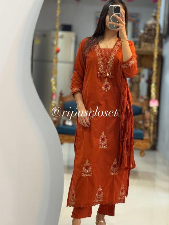 Jaipuri 3pcs kurtis wholesaler in delhi